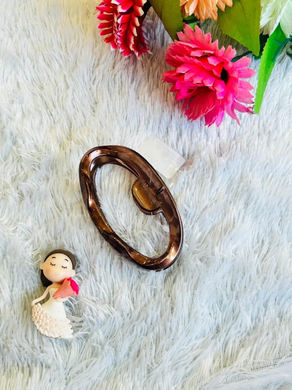 Oval Shaped Clutches